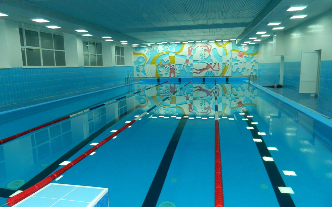 Спортивный переливной бассейн в Таштагол